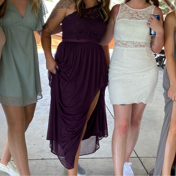 Evening Gown - Picture 7 of 8